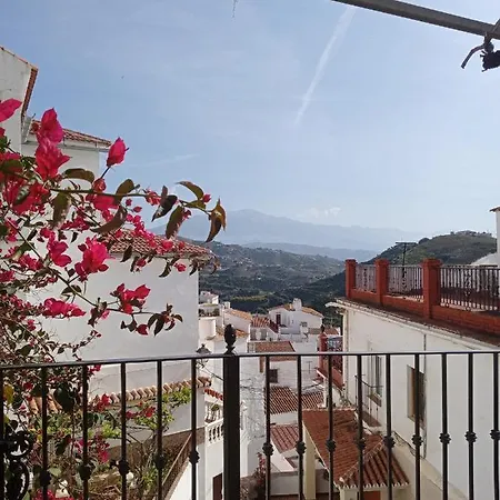 Casa De Luz Almáchar